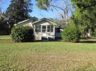 2492 Syfrett Rd, Cottondale, FL 32431
