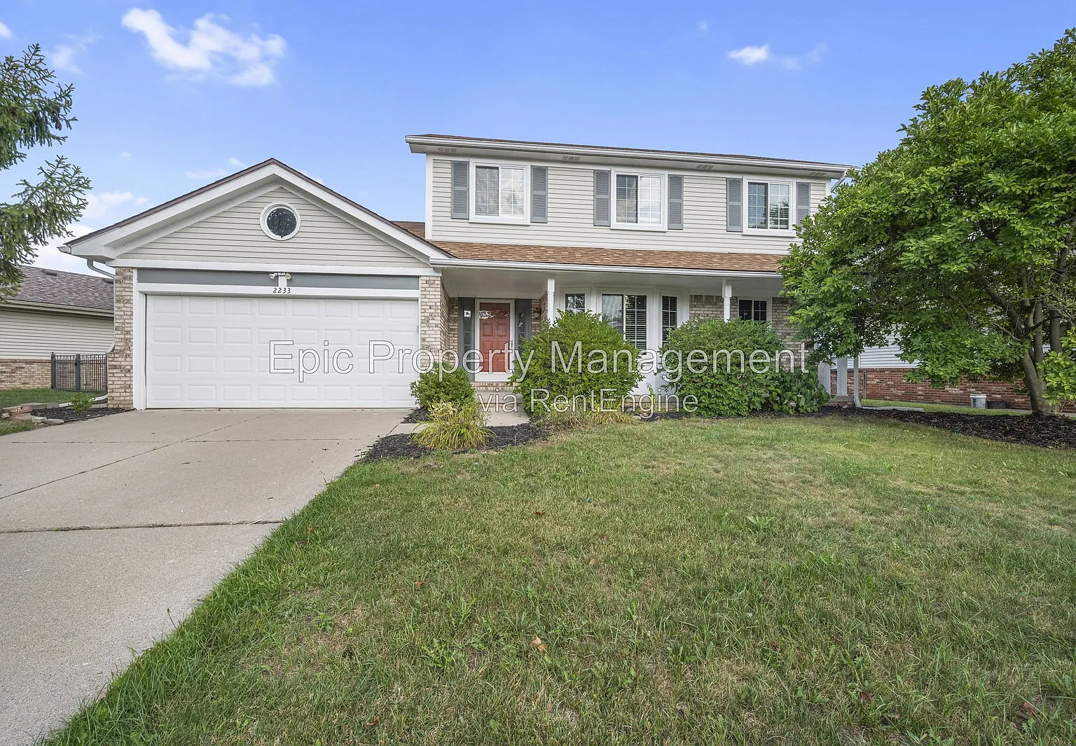 4 bed, 2.5 bath, $3,150 — Photo 1