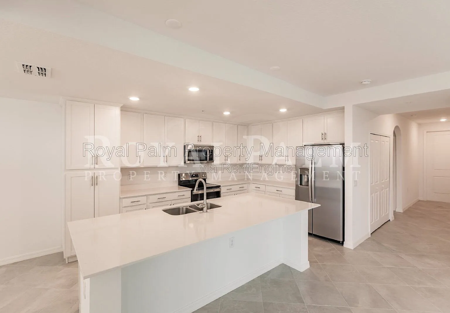 2 bed, 2.0 bath, 1198 sqft, $1,699 — Photo 4