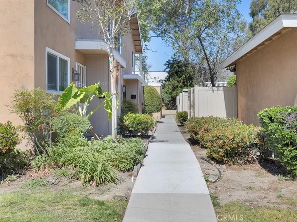 13451 Village Dr, Cerritos, CA 90703