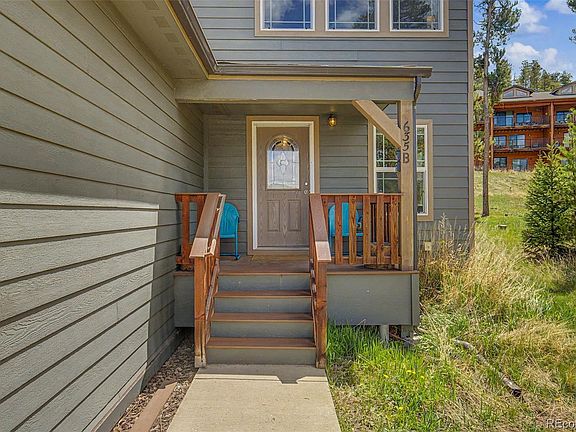 2nd image of 635 Wapiti Drive #B