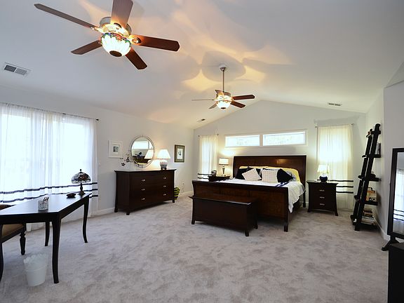 5th image of 9408 Garden Ct