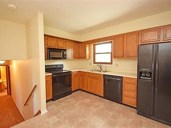 2nd image of 5094 Parkside Dr