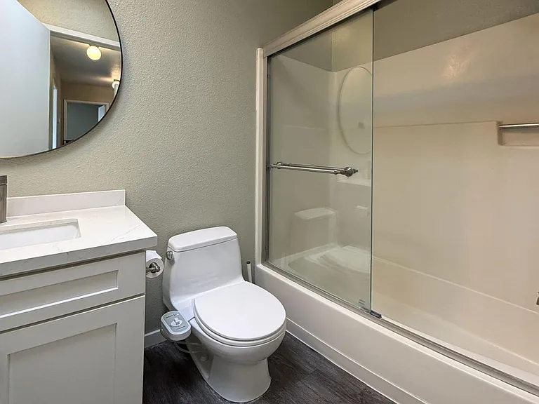 1013 W Linden St #11 — Photo 11