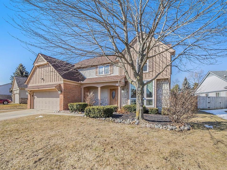 1st image of 3876 Palisades Blvd
