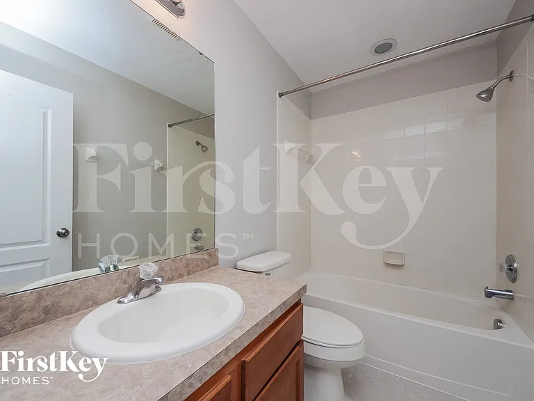 1961 Portcastle Cir — Photo 12