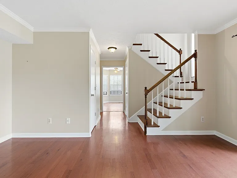 515 Chesterfield Ave #F — Photo 7