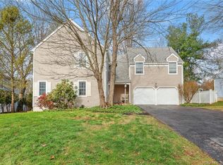 50 Fieldstone Ter, Stamford, CT 06902