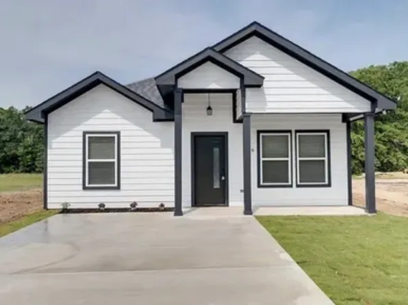 116 Bowie St, Mabank, TX 75156