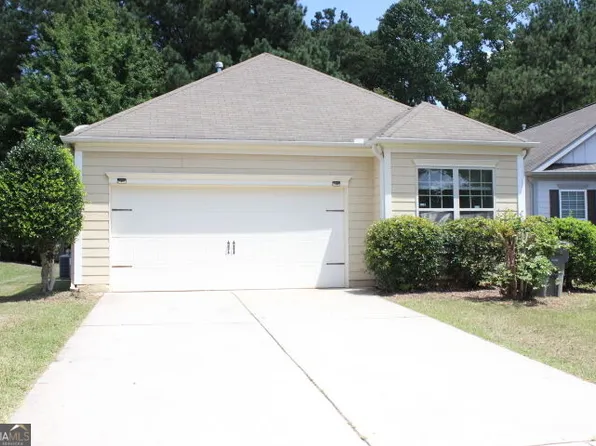 234 River Meadow Dr, Lagrange, GA 30241