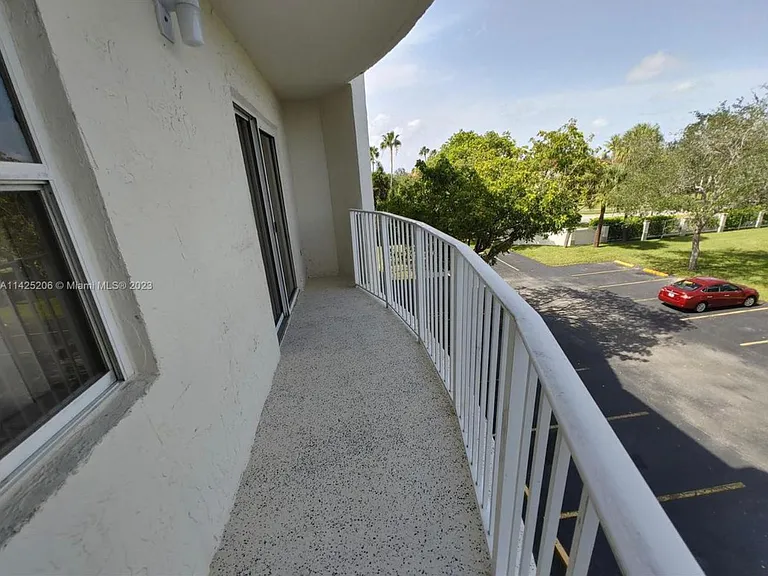 8260 SW 210th St #215 — Photo 16