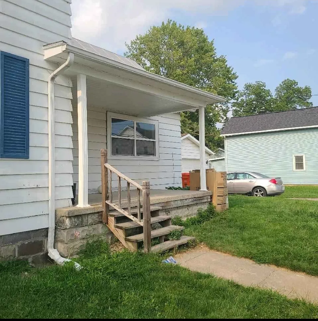 4 bed, 1.5 bath, 1580 sqft, $1,845 — Photo 1