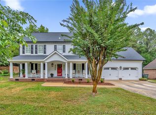 208 Shawcroft Rd, Fayetteville, NC 28311