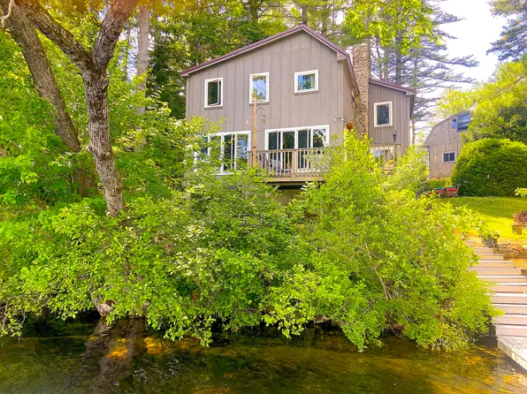 41 Haskell Avenue, Raymond, ME 04071