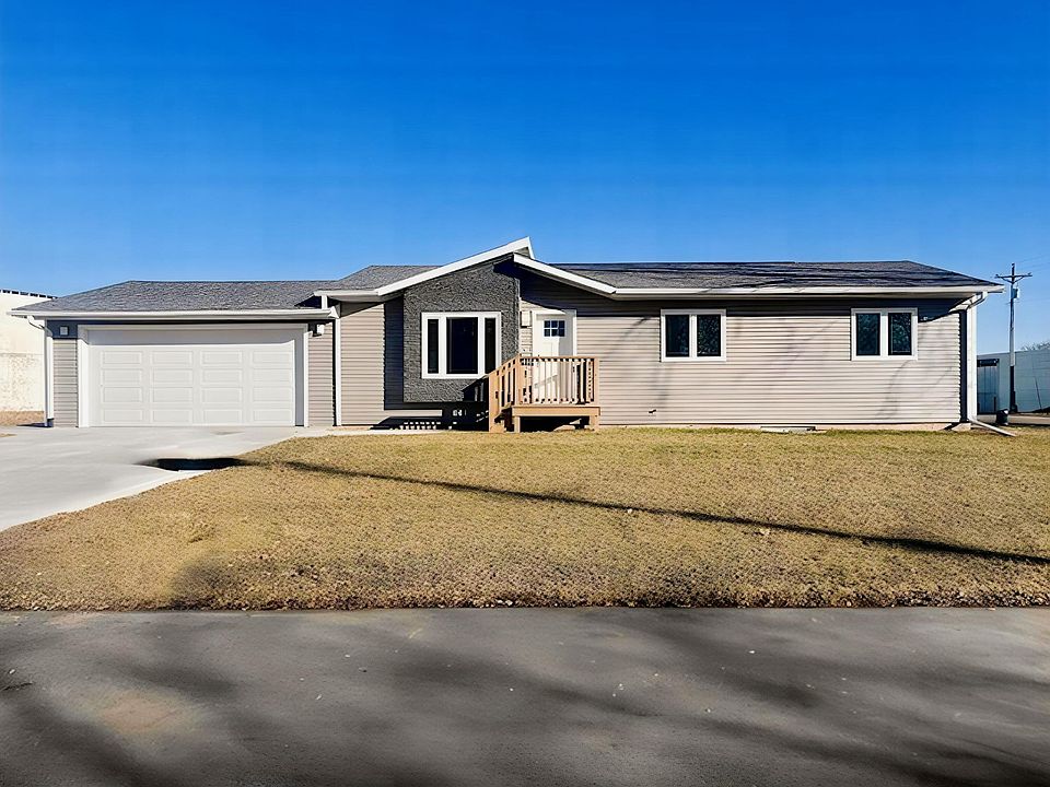 1st image of 405 10th St