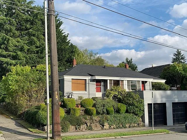 Building Photo - 8216 5th Ave NE #8216