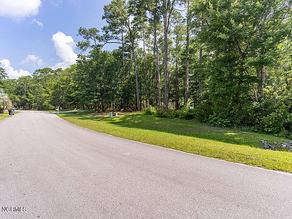 5th image of 3432 Eagle Crest Drive SW