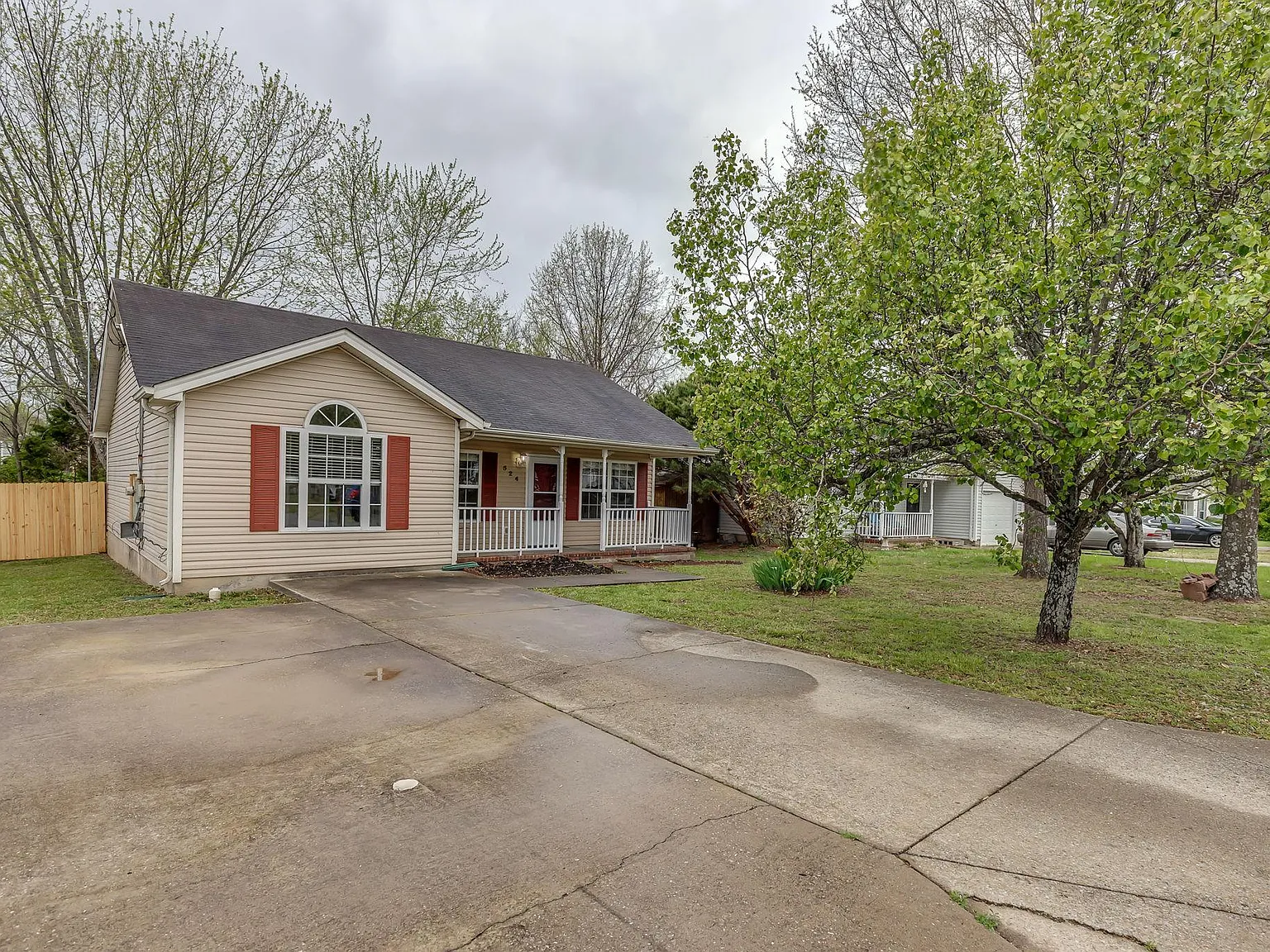 3 bed, 1245 sqft, $1,800 — Photo 2