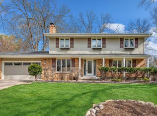 6716 Sioux Trl, Edina, MN 55439