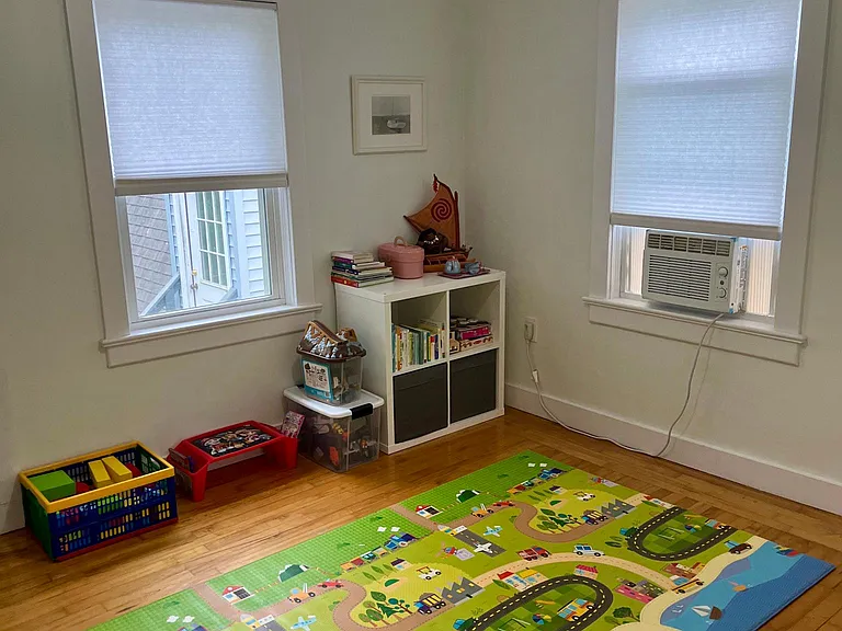 50 Houston Ave — Photo 23