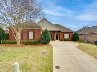 1739 Vfw Rd, Auburn, AL 36832