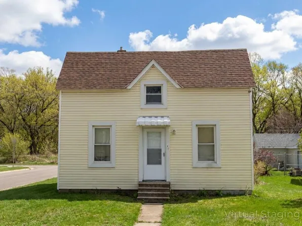 1641 Concord St S, South Saint Paul, MN 55075