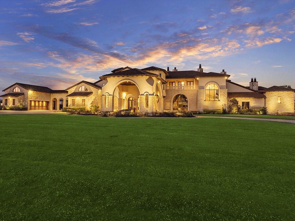 1st image of 24 Sovereign Cir