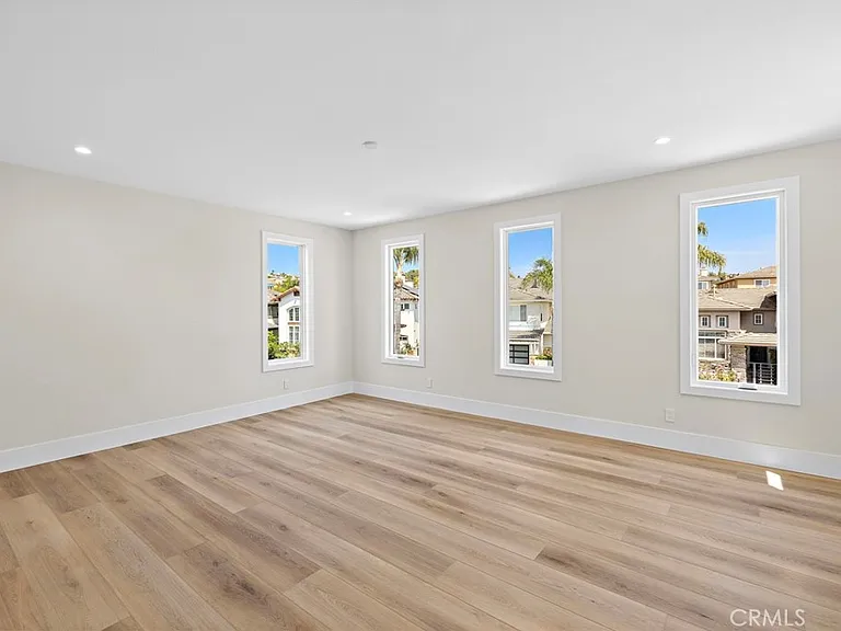 22661 Sweetmeadow — Photo 37
