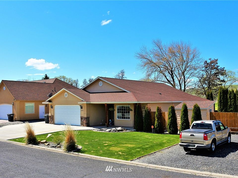 1st image of 19296 Quail Way NW