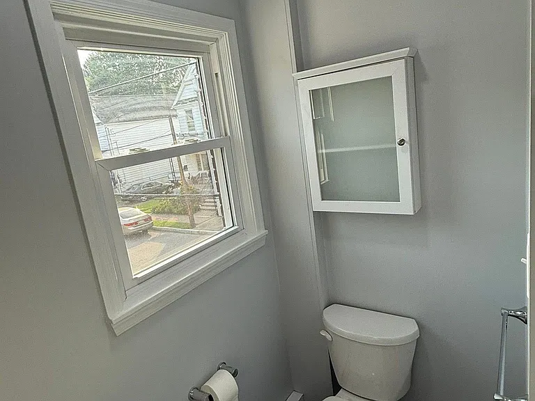 115 Wood St #2 — Photo 8