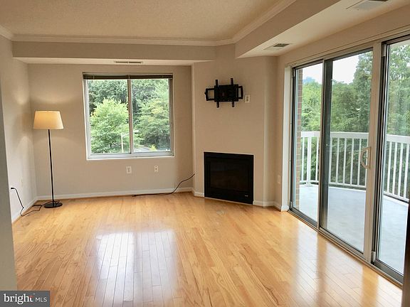 3rd image of 3101 N Hampton Dr APT 404