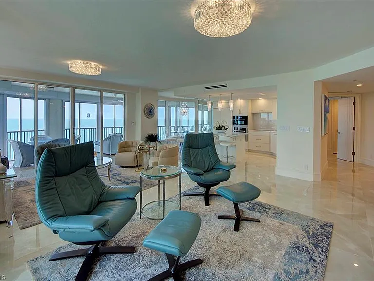 8111 Bay Colony Dr #1902 — Photo 26