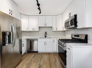 253 Albert Ter, Wheeling, IL 60090