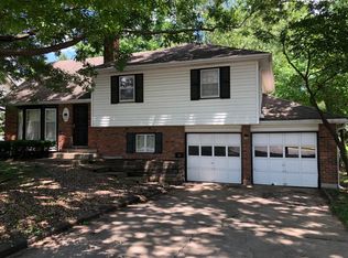 9725 Woodson St, Overland Park, KS 66207