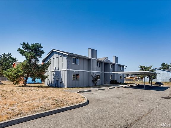 4th image of 1013 1015 76th St Ct E #1-8