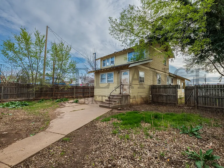 439 N Lorraine Ave — Photo 5