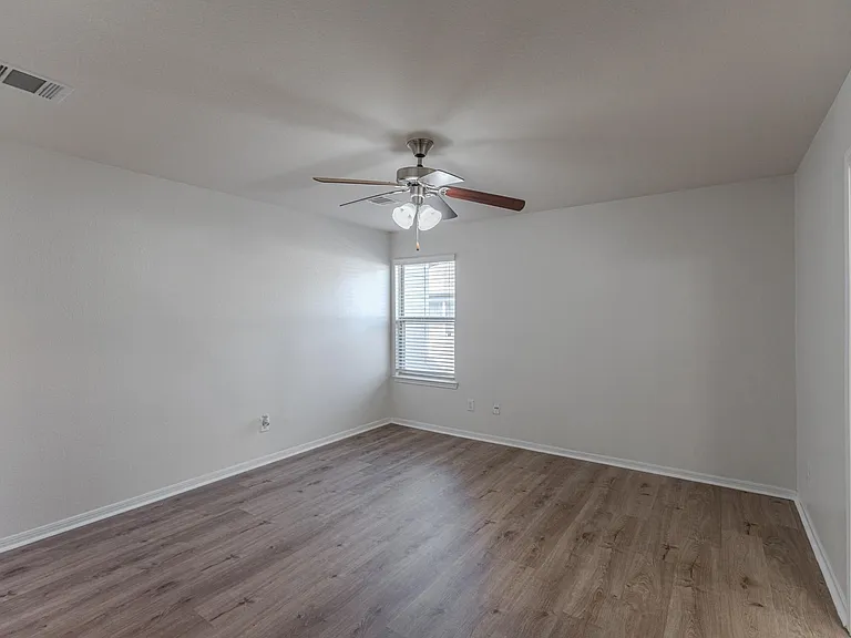 13527 Vista De Oro St — Photo 15