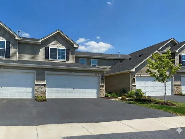 233 Wild Meadow Ln, Woodstock, IL 60098