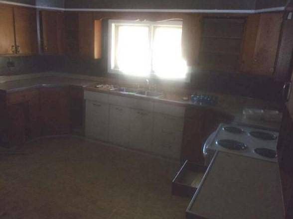 2nd image of 2737 1st Ave E