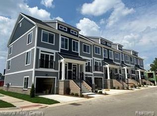 2778 Bristol Ridge Dr, Ann Arbor, MI 48105