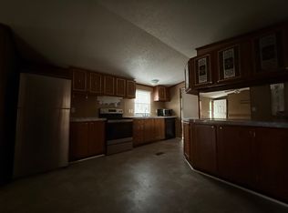 239 Ideal Cir, Princeton, WV 24739