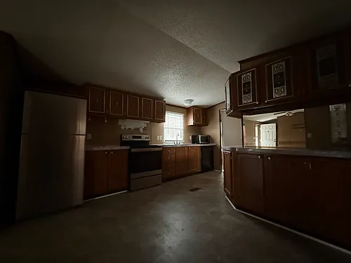 239 Ideal Cir Photo 1