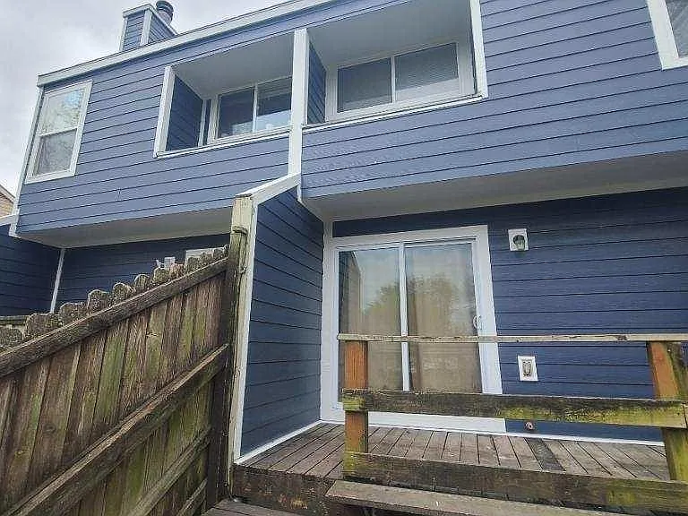 208 Hanover Pl #2 — Photo 2