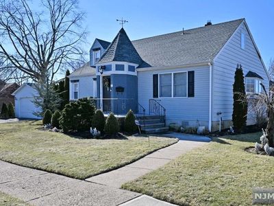 118 Blue Hill Ave, Fair Lawn, NJ, 07410