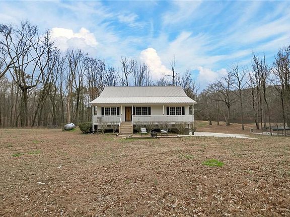 3rd image of 508 Millertown Rd