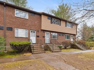 292 Green Rd APT B, Manchester, CT 06042