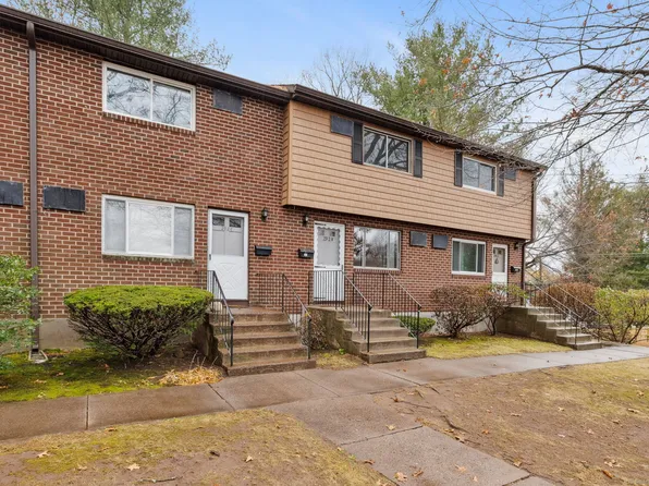 292 Green Road APT B, Manchester, CT 06042