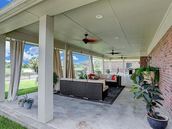 4th image of 307 Twin Timbers Ln