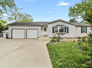 1796 N 1160 East Rd, Monticello, IL 61856