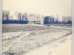 35 Sir William Farm Rd, Hillsdale, NY 12529